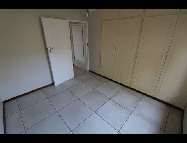 3 BEDROOM TOWNHOUSE TO LET IN HAYFIELDS